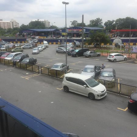 Desa House Hotel Kepong Eksteriør bilde