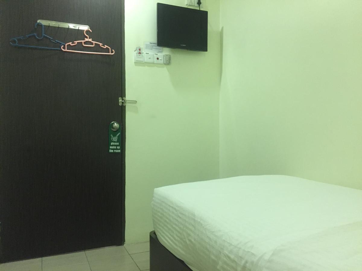 Desa House Hotel Kepong Eksteriør bilde