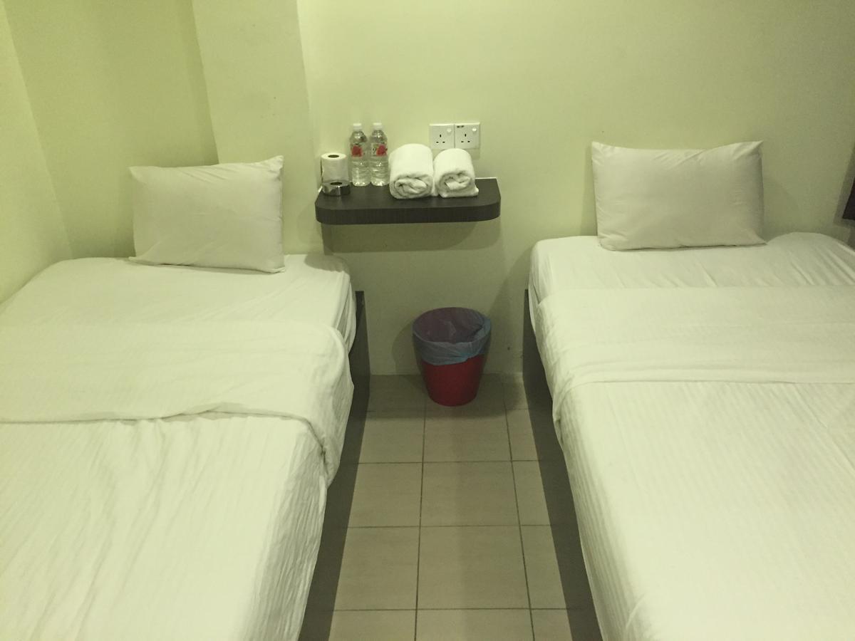 Desa House Hotel Kepong Eksteriør bilde