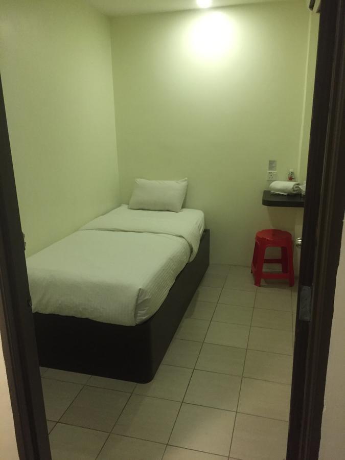 Desa House Hotel Kepong Eksteriør bilde