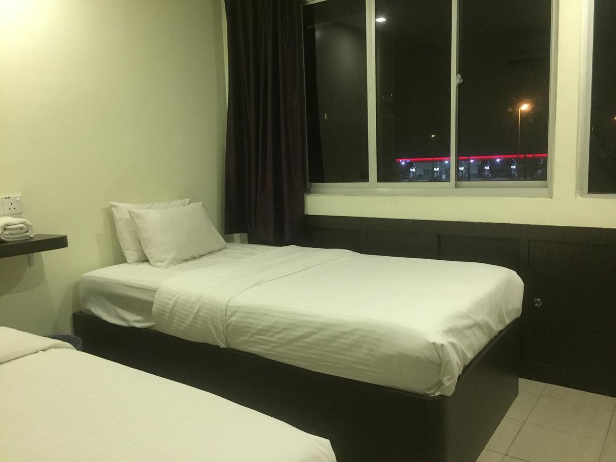 Desa House Hotel Kepong Eksteriør bilde