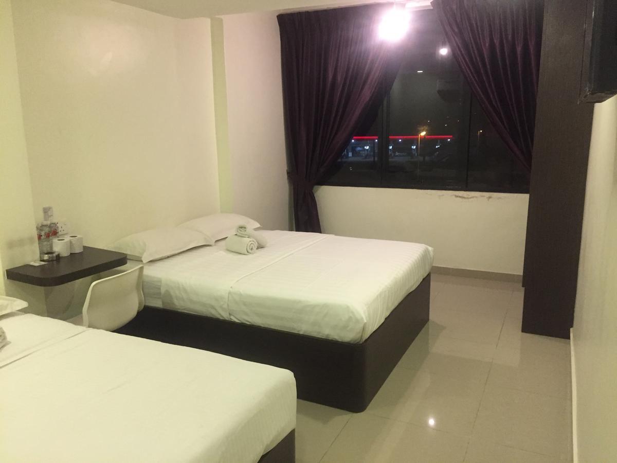 Desa House Hotel Kepong Eksteriør bilde